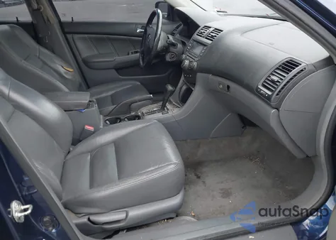 2005 Honda Accord 2.4 Ex z USA, uszkodzony, nr VIN 1HGCM56835A056481